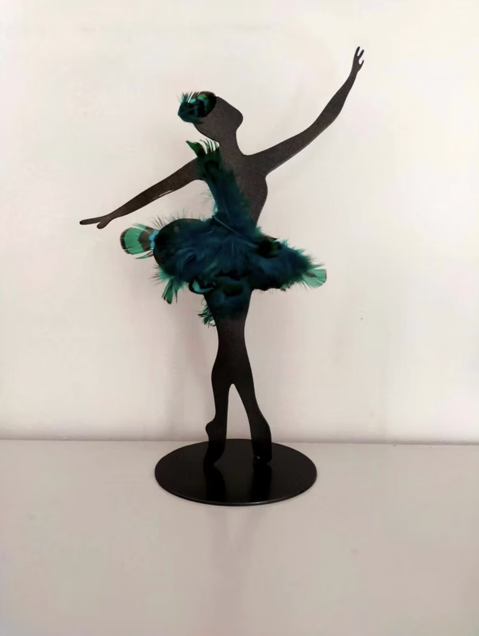 Figurine metal